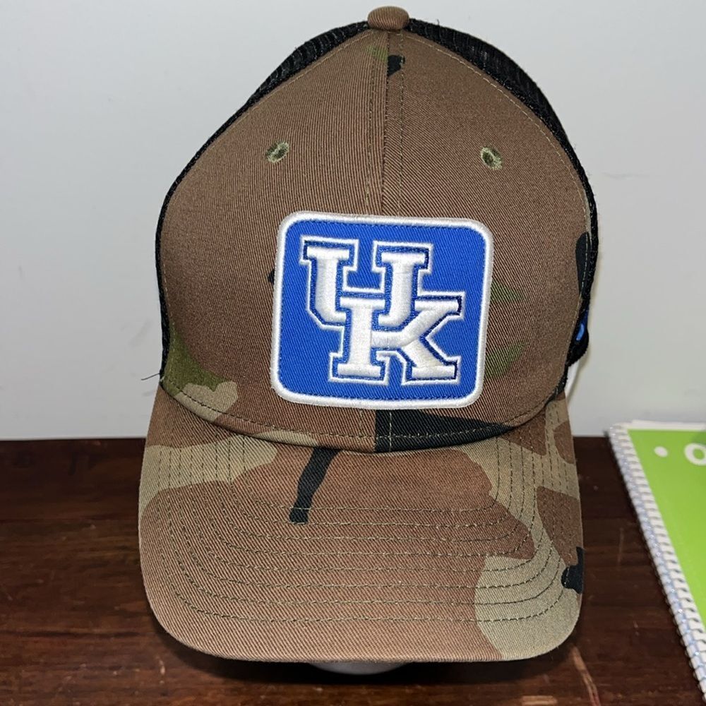 Camouflage Nike UK Kentucky Wildcats 1Size SnapBack Mesh Trucker Baseball Cap